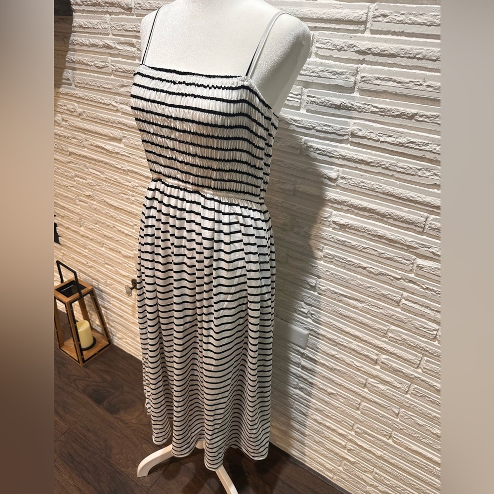 NWT! Cupshe Black and White Striped Maxi Dress, Size S